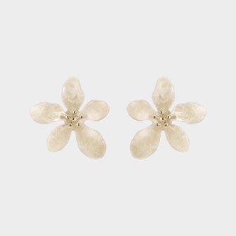 Oorbellen resin bloem beige