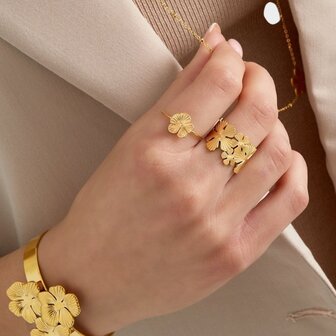 Ring bloem goud