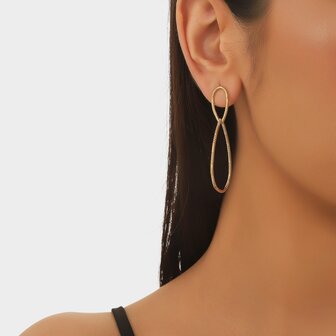 Oorbellen druppel staal goud