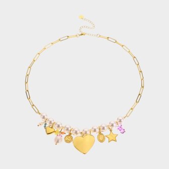 Gouden ketting met witte parels paarse glaskraaltjes en gouden bedels hartjes ster