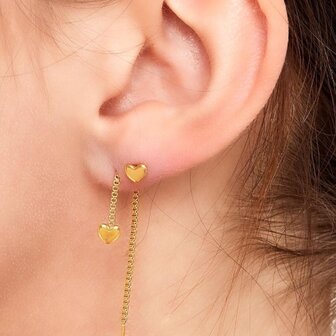 Oorbellen steker hart