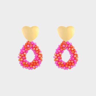Gouden oorbellen met druppel van roze en oranje glaskraaltjes hartvormige oorstekers stainless steel lengte 5 cm