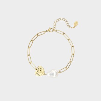 Gouden schakelarmband met witte parel en geborsteld gouden hart 21 cm verstelbaar