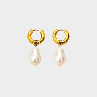 Gouden creool oorbellen met witte imitatieparel 5 cm stainless steel