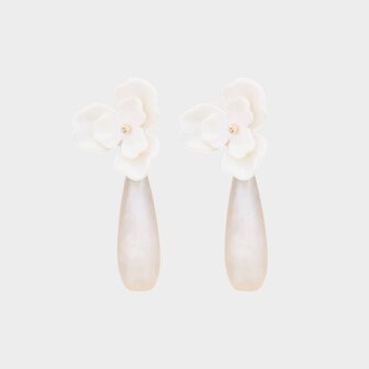 Oorbellen bloem drop beige
