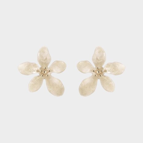 Oorbellen resin bloem beige