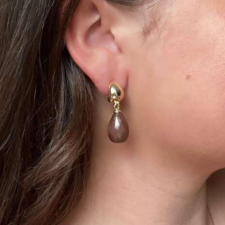 Oorbellen druppel resin lichtroze