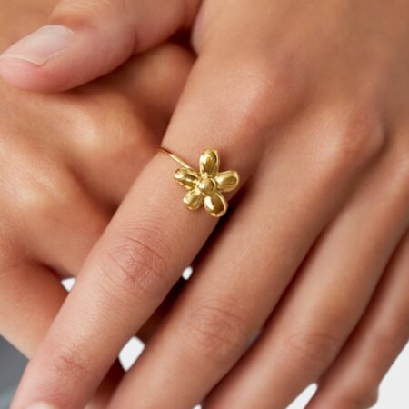 Ring staal bloem