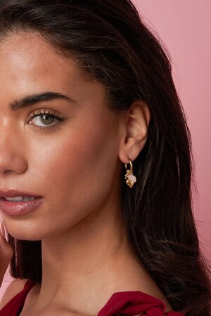 Oorbellen hart kraal roze