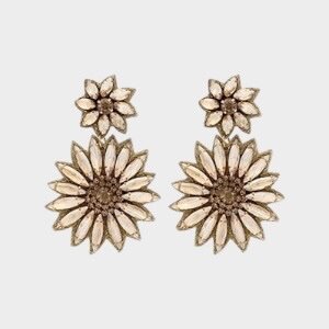 Oorbellen bloem crystal zand